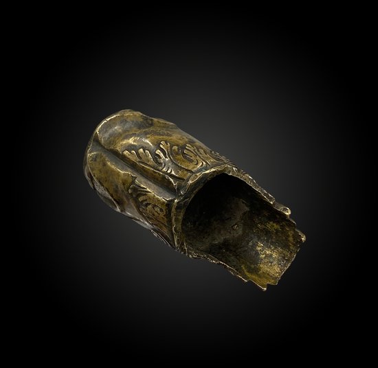 LION HEAD CANNON MOUTHPIECE European work late 17th - early 18th century Gilded brass