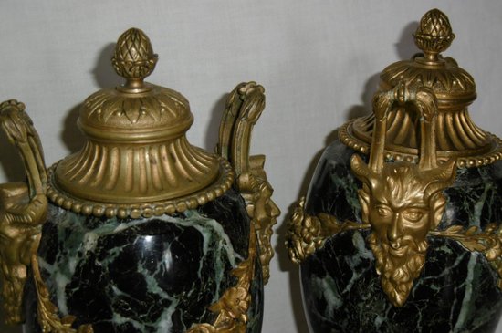 Pair Of Marble Cassolettes Mounted In Bronze From The 19th Century