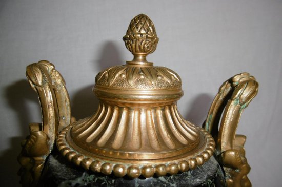 Pair Of Marble Cassolettes Mounted In Bronze From The 19th Century