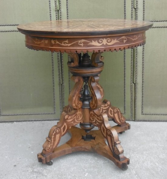 Charles X inlaid pedestal table