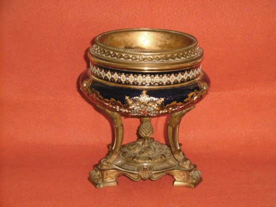 Napoleon III Mounted Cup