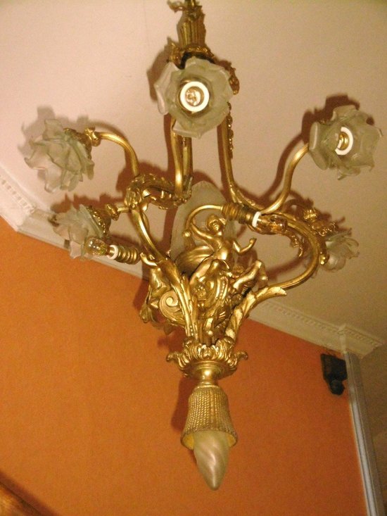 Lampadario Putti in bronzo