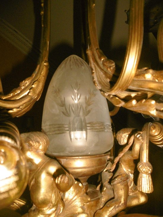 Lampadario Putti in bronzo