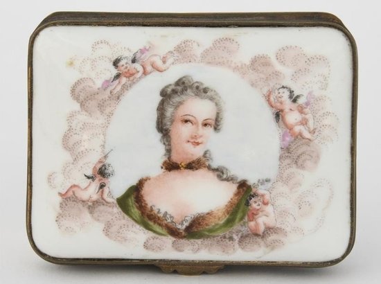 Rectangular porcelain snuff bottle