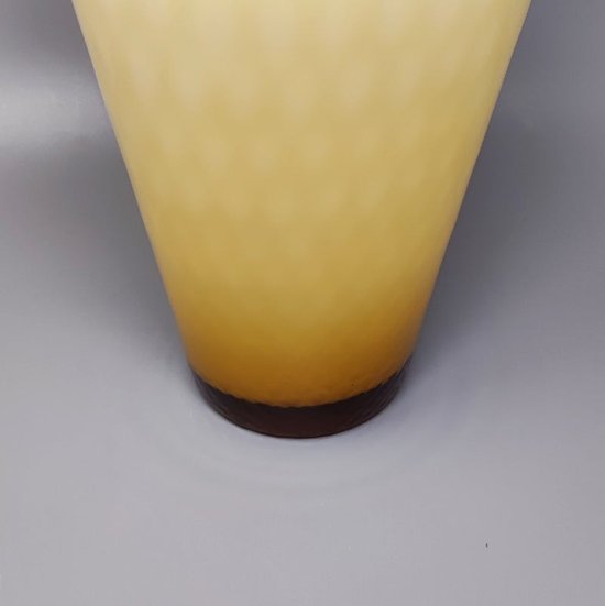 1960 Beautiful beige vase n Murano glass. Made in Italy