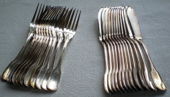 12 fish cutlery in silvery metal Christofle goldsmith Versailles model