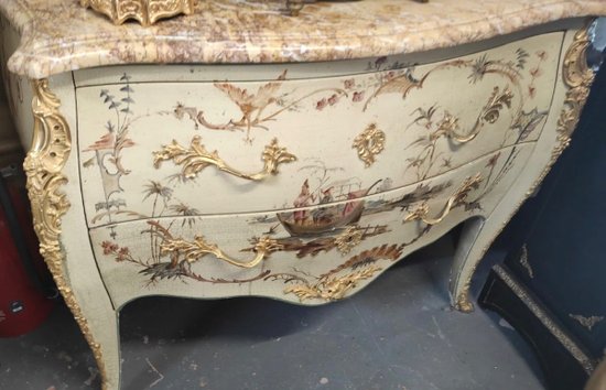 Louis XV Style Lacquer Chest Of Drawers Late 19th Century