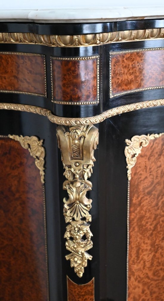 Sideboard in burr cedar, Napoleon III period - Mid 19th century