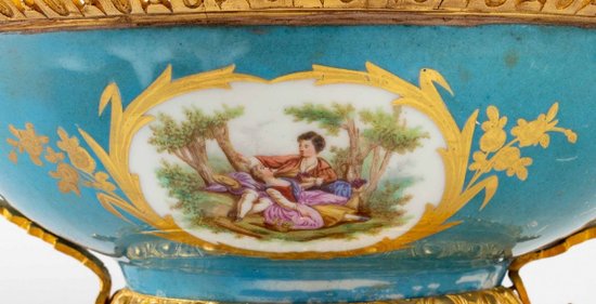 Tazza in porcellana di Sèvre, fine XIX secolo