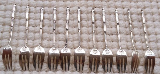 12 silver plated cake forks "Russian" model SFAM