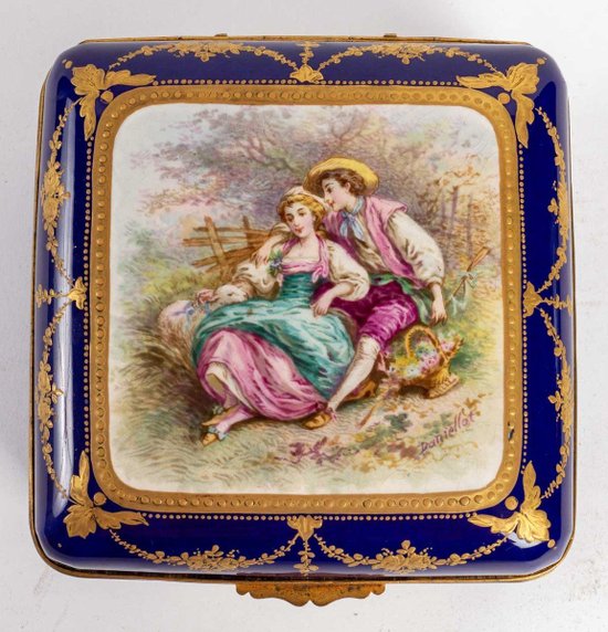 Coffret En Porcelaine Bleu Fin XIXème Siècle