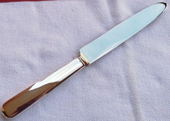 Coltello da tavola con manico in argento, stile "vieux paris" con marchio ODIOT