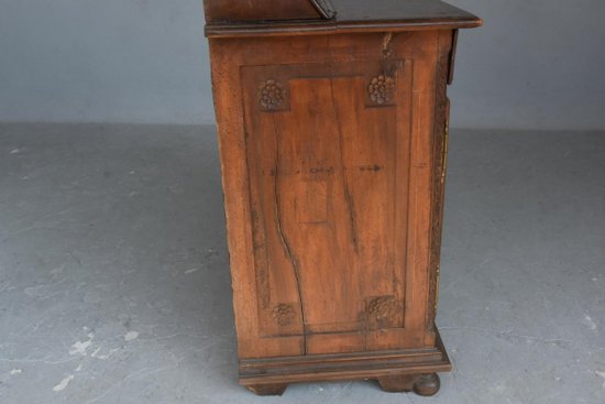 Rare Meuble De Sacristie d'époque XVIIIème En Noyer