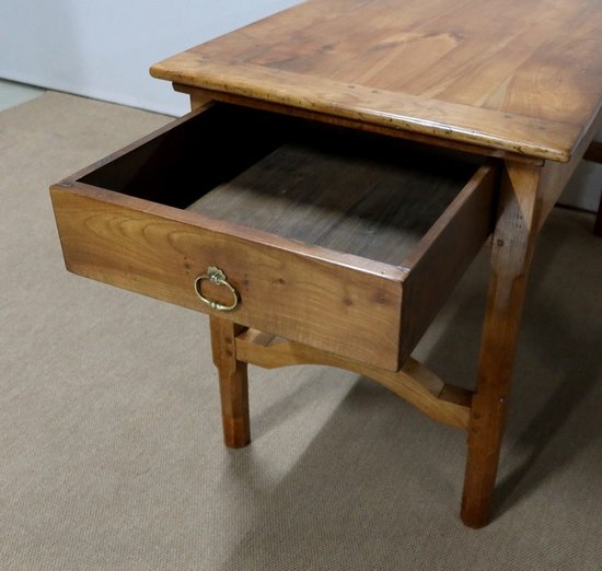 Rectangular table in solid cherry wood - Mid 19th century