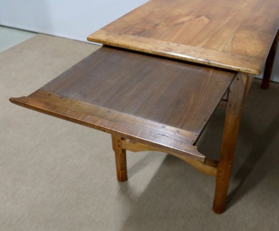 Rectangular table in solid cherry wood - Mid 19th century