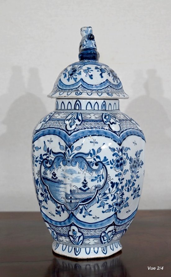 Vase aus Delfter Steingut - Anfang 20.