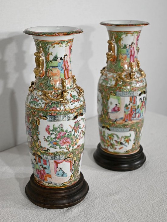 Pair of Baluster Vases in Chinese Porcelain - Late 19th century