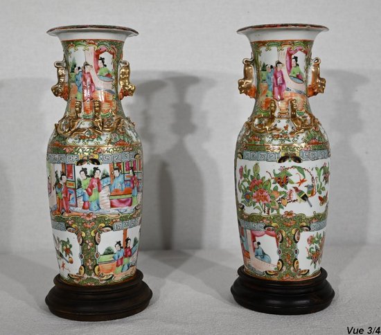 Pair of Baluster Vases in Chinese Porcelain - Late 19th century