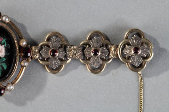 Gold Bracelet With Micro-Mosaic Medallions