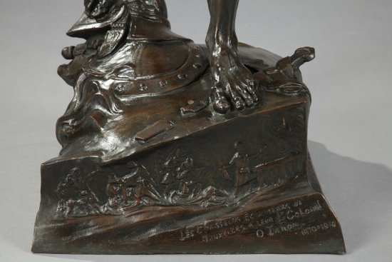 Sculpture en bronze "Le guerrier" d'Auguste de Wever