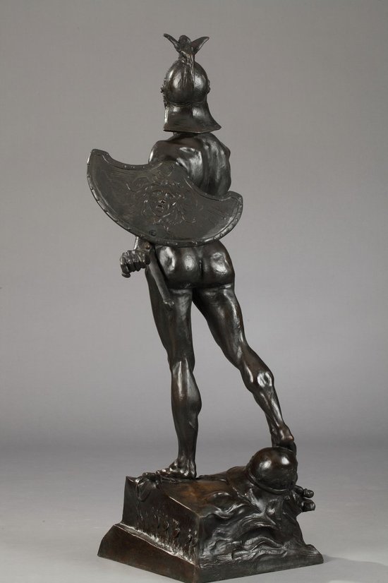 Sculpture en bronze "Le guerrier" d'Auguste de Wever