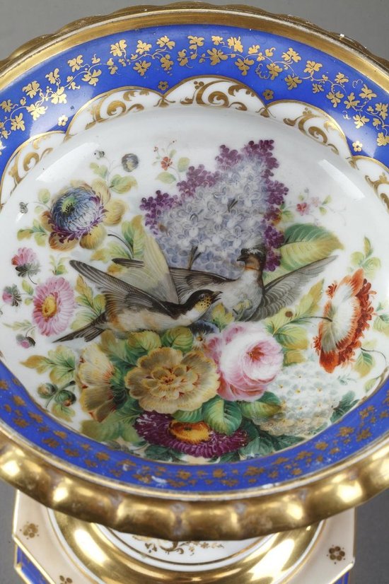 Présentoir Ancien à Dauphin En Porcelaine Polychrome Et Or, 19ème Siècle