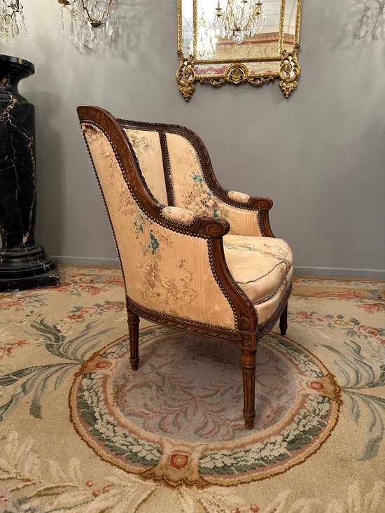 Broken Duchess of Louis XVI style 19th century