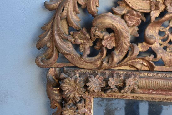 Miroir Louis XIV En Bois Sculpté Et Doré époque XVIIIème            