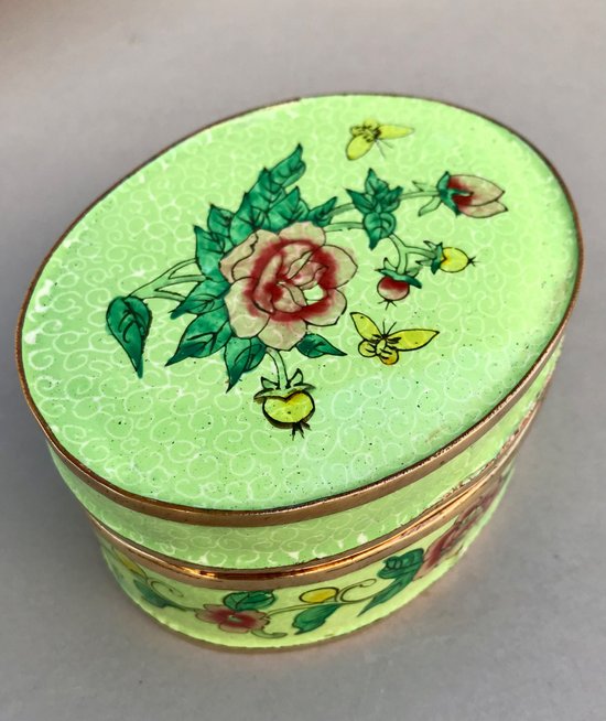 Chiné Jewelry box in cloisonné enamel early XXth century