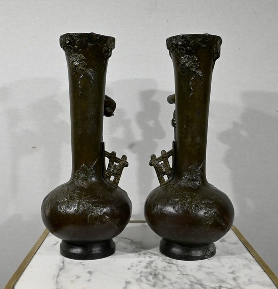 Paire de Vases en Régule « Enfants musiciens », d’après A. Moreau – Fin XIXe