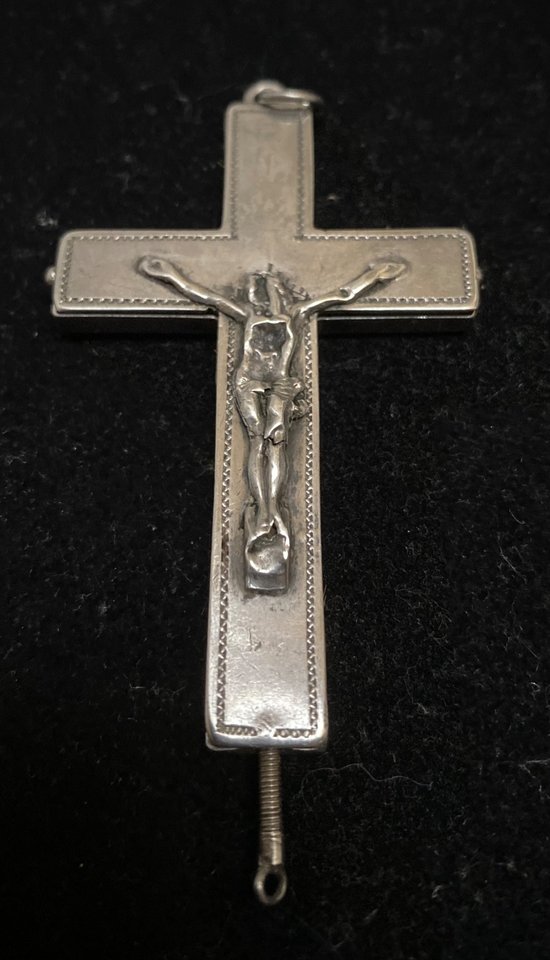 CROSS IN SOLID SILVER XVIII TH