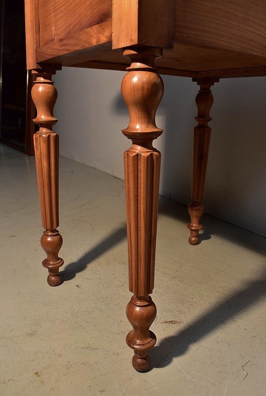 Small living room table with shutters in solid cherry wood, Louis-Philippe period - 19th century