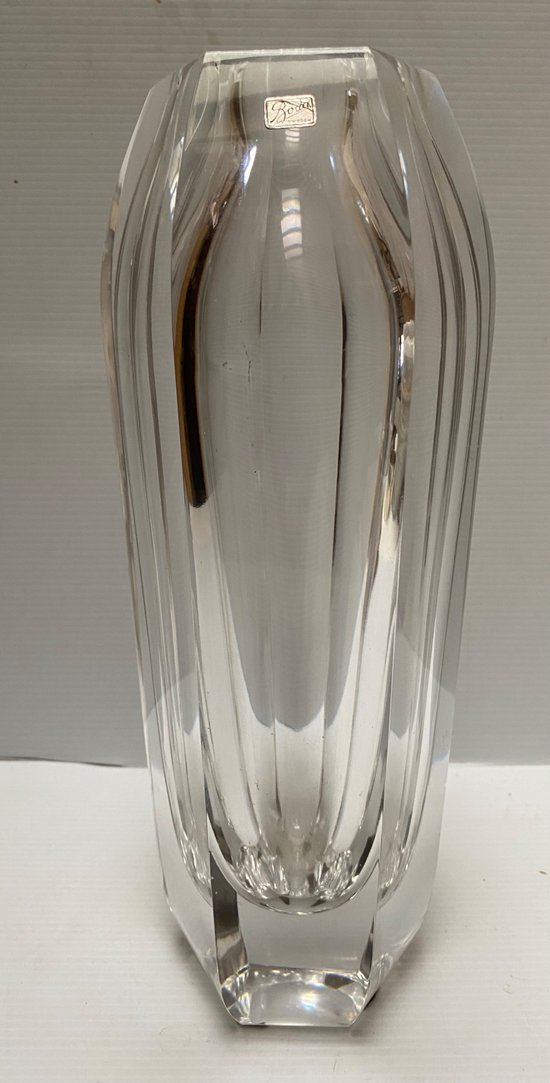 KOSTA BODA CRYSTAL VASE