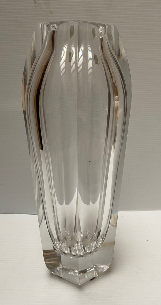 KOSTA BODA CRYSTAL VASE