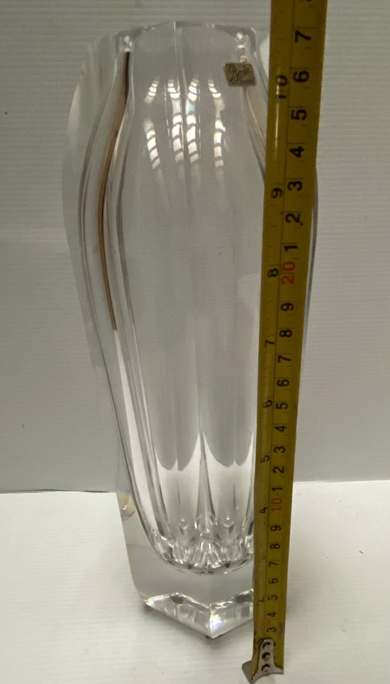 KOSTA BODA CRYSTAL VASE