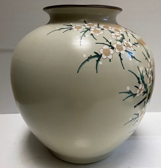 Big Japanese ball vase Kutani 1940