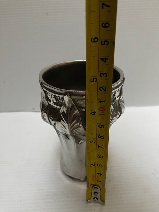 VASE IN SOLID PEWTER ART NOUVEAU