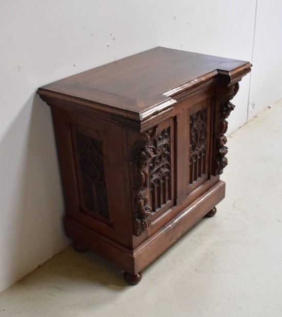 Small Oak Landing Linen Chest, Renaissance style - Late 19th century