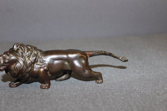 Bronze Okimono Representing a Lion About 1900 Signed