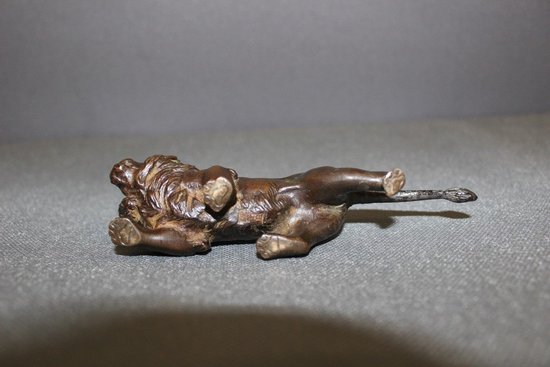 Bronze Okimono Representing a Lion About 1900 Signed