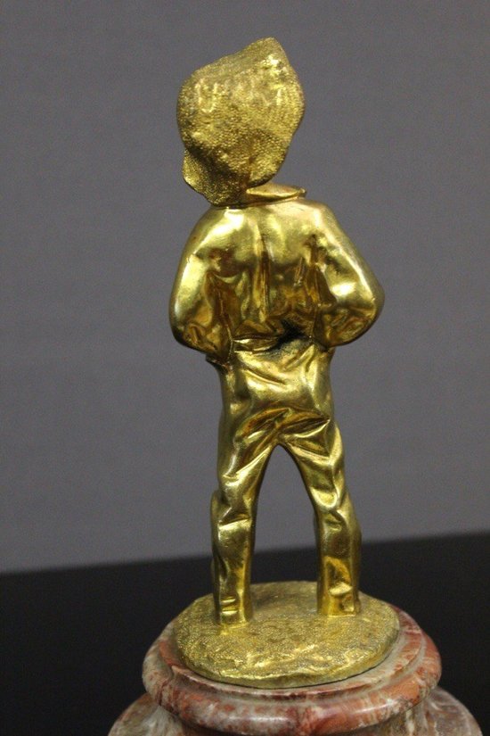 Coppia di sculture in bronzo "bambini fumanti" fine XIX secolo