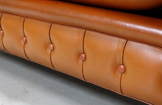 Chesterfield Leather Sofa - Late 19th century