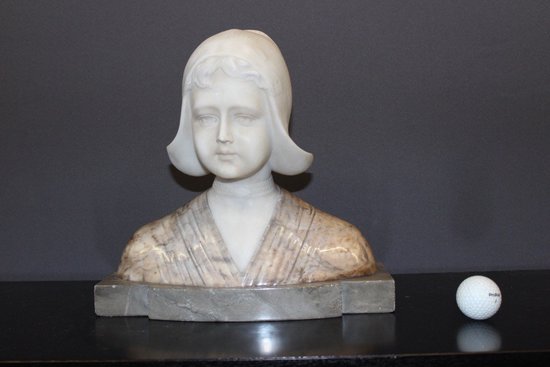 Alabaster and marble bust depicting a Dutch woman circa 1900