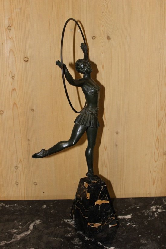 Sculpture De Danseuse d'époque Art Déco