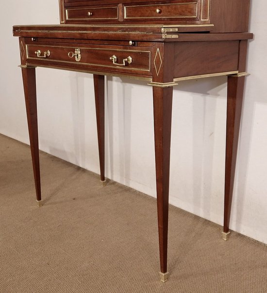 Bonheur-du-Jour in mahogany, Louis XVI style - Mid 19th century