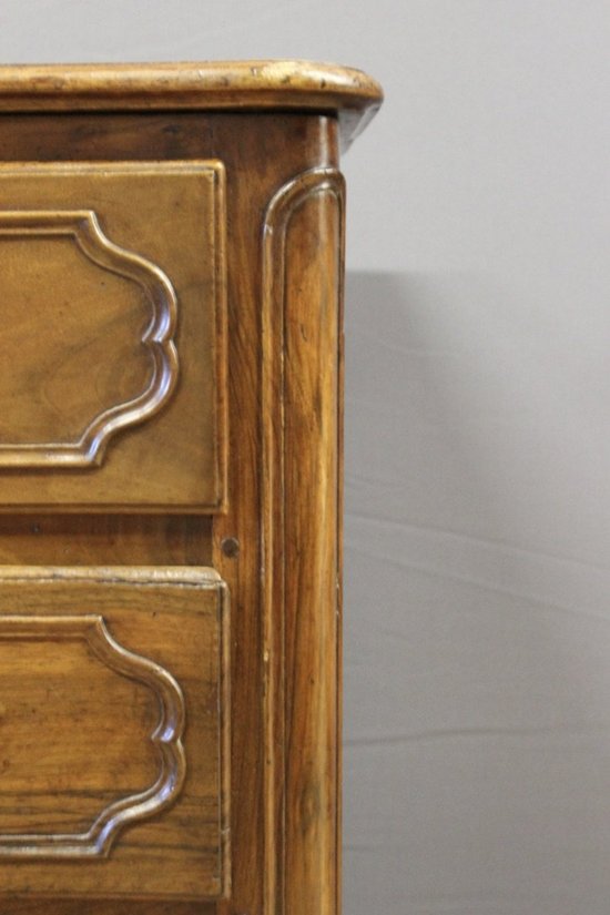 Provencal Chest Of Drawers In Walnut Dite Sauteuse XVIII