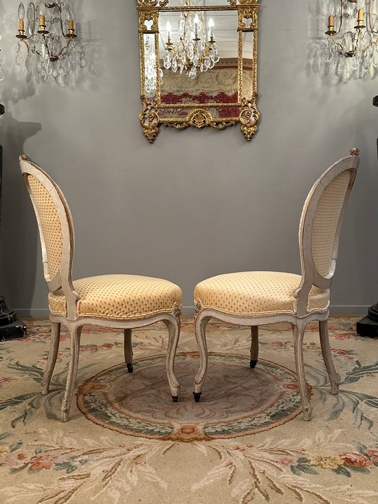 Paire De Chaises De Style Louis XV En Bois Laque Epoque XIXeme