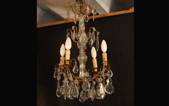 Chandelier with pendants, 19th century