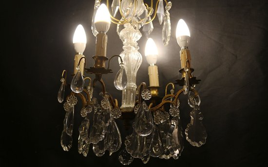 Chandelier with pendants, 19th century