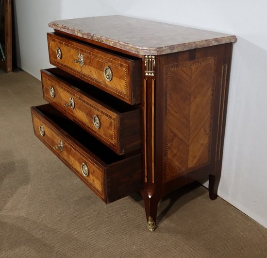 Small chest of drawers in Precious Wood Marquetry, stamped C-M. Magnien, Louis XVI period - XVIIIth century